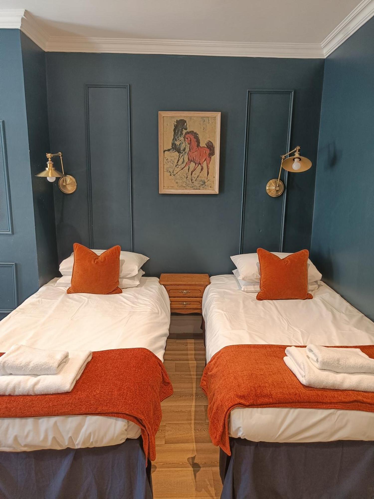 Rooms On The Prom เชลเทนแฮม ภายนอก รูปภาพ