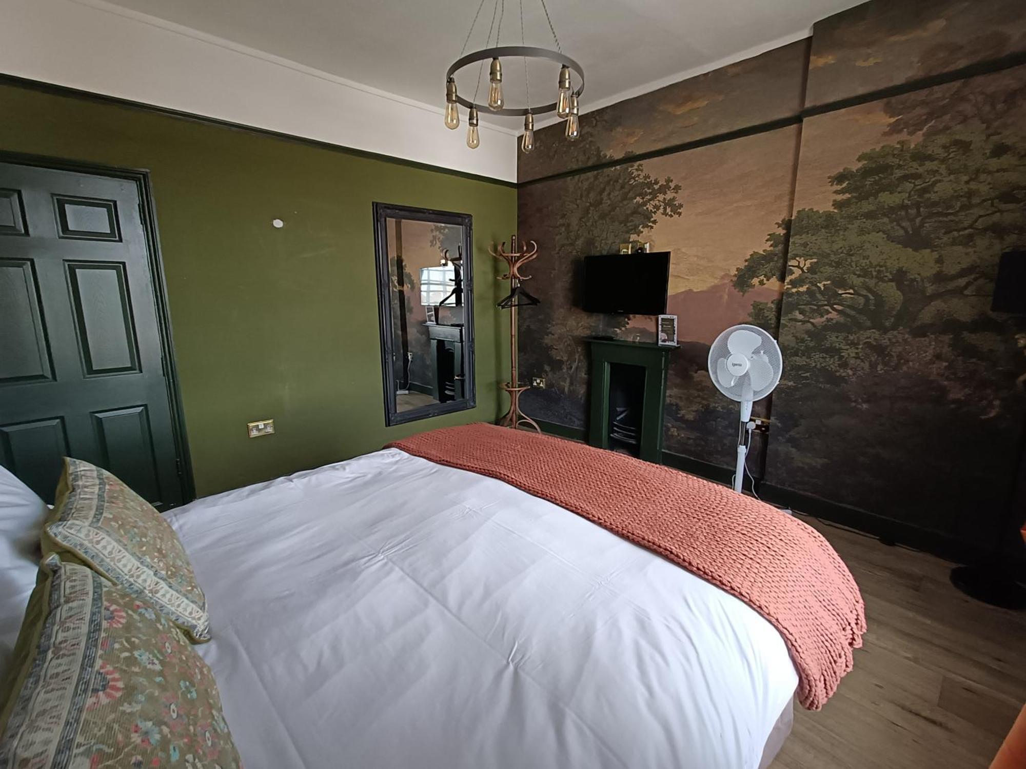 Rooms On The Prom เชลเทนแฮม ภายนอก รูปภาพ