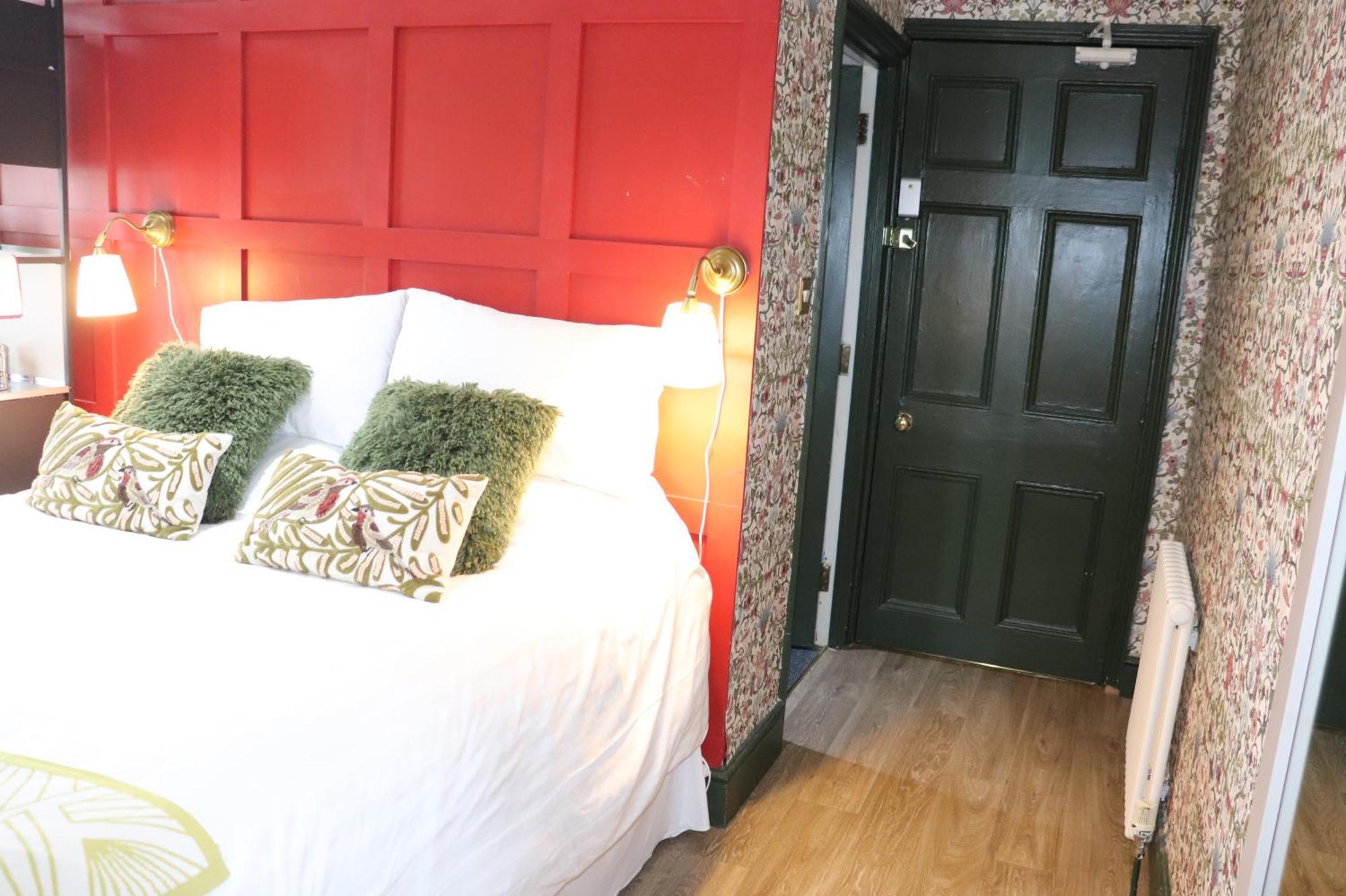 Rooms On The Prom เชลเทนแฮม ภายนอก รูปภาพ